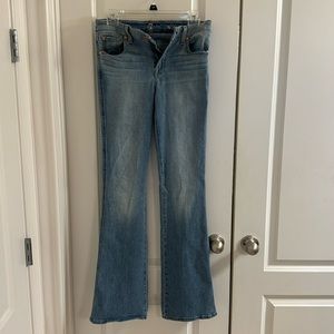 7 for all mankind “A” pocket flare jeans light wash size 28.